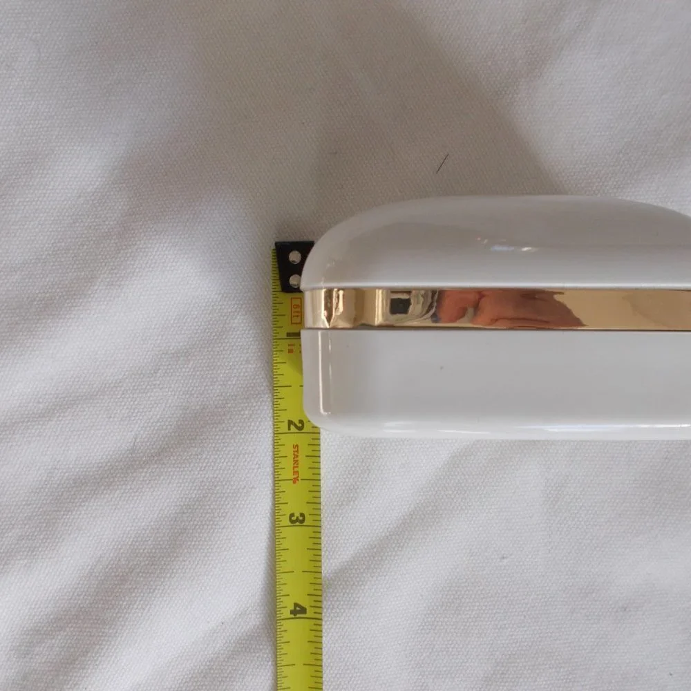 𝅺vintage Covered Bar Soap Container